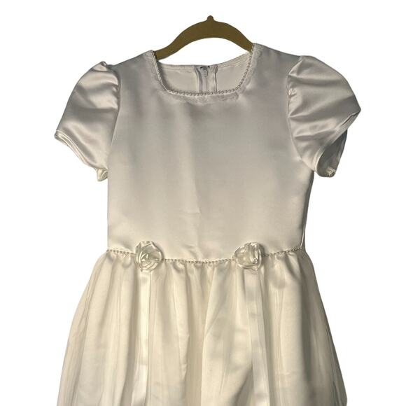 First Communion Dress Girls Size M White Taffeta Satin Trim Rosebuds Peal Detail - Picture 2 of 8